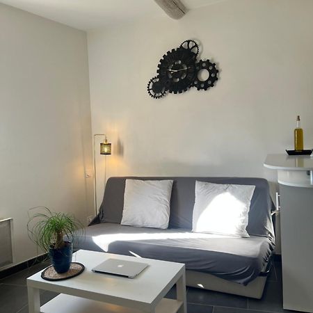 Cosy Studio Hyper Centre Avec Kitchenette & Climatisation Carpentras Eksteriør billede